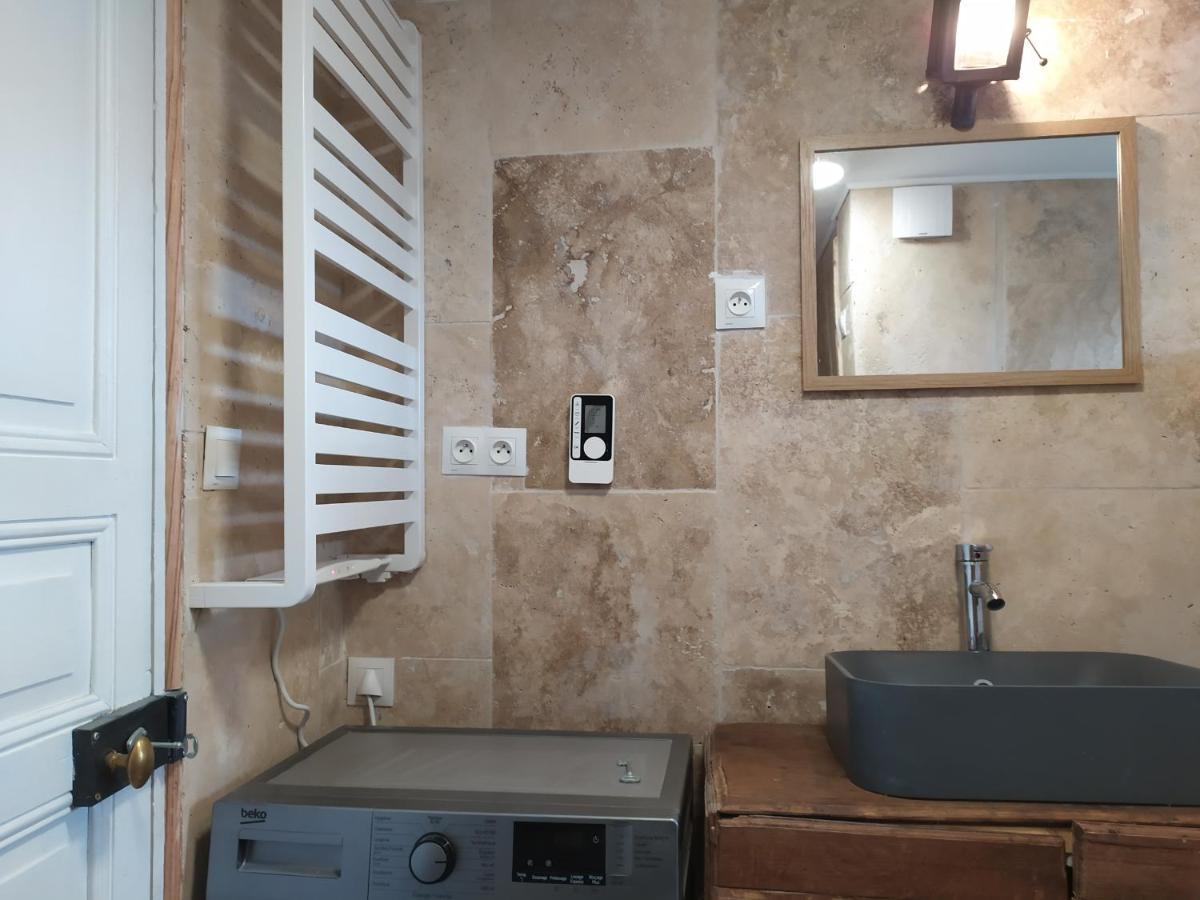 Petit Saint Hubert 1 A 4 Personnes Bed & Breakfast Velles  Exterior photo